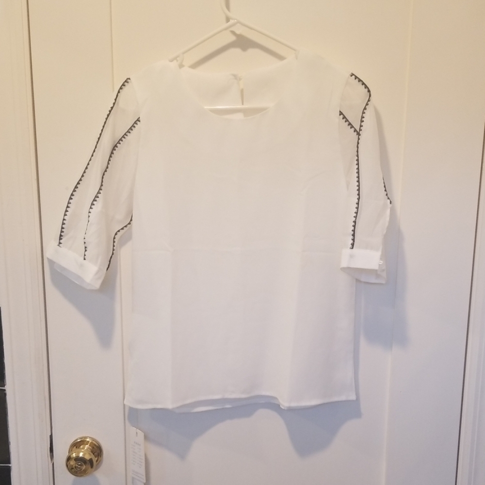 NWT Cute Korean Airy White Blouse Free Size
